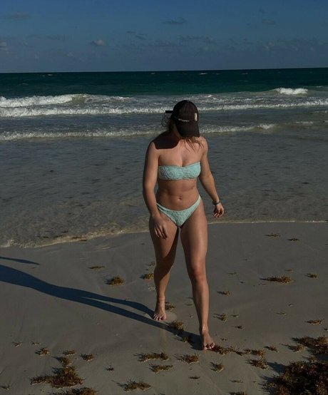 katecraigwellness model beautiful img