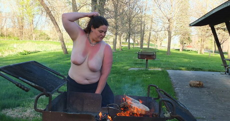 iamyoursinner perfect actress photo