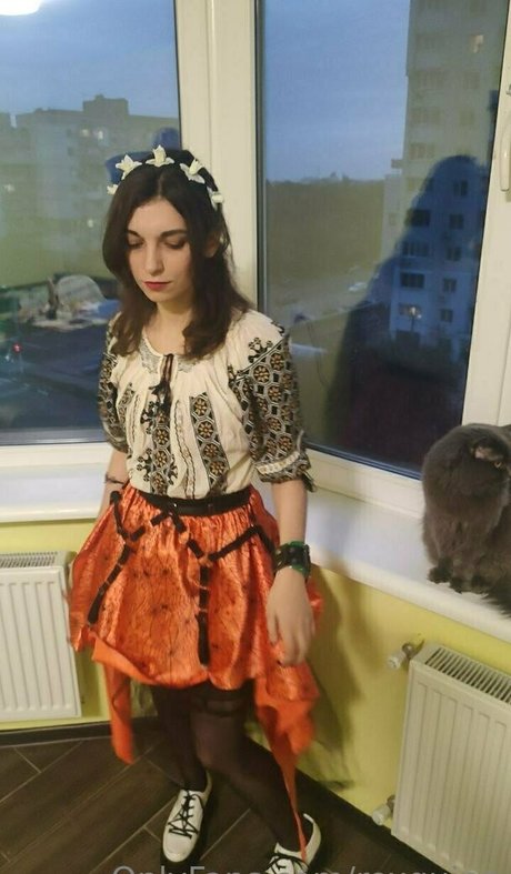 roxquinn exclusive star images