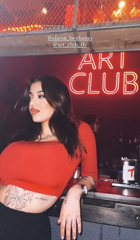 May Bakshi naked actress picture