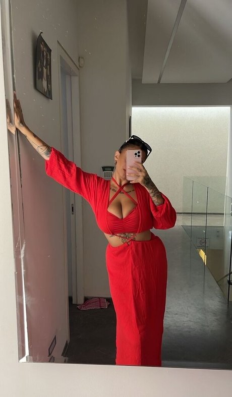 May Bakshi model hd pictures