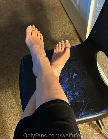 waifufeetmilkpaid model nudes archive
