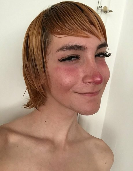 Cassie Brooks xxx star img