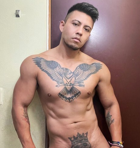 El Princip1to model nude images