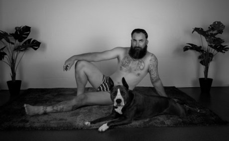 Dad Bod Poz art pornstar pic