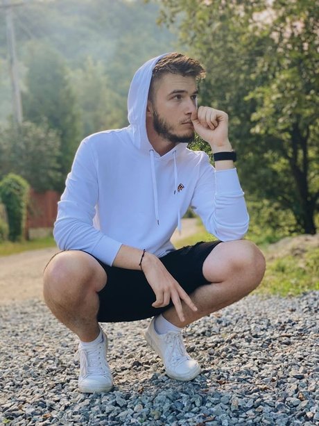 Mihai2087 sex model image