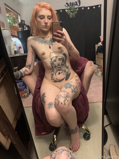 DollFaceDesy pretty star photo