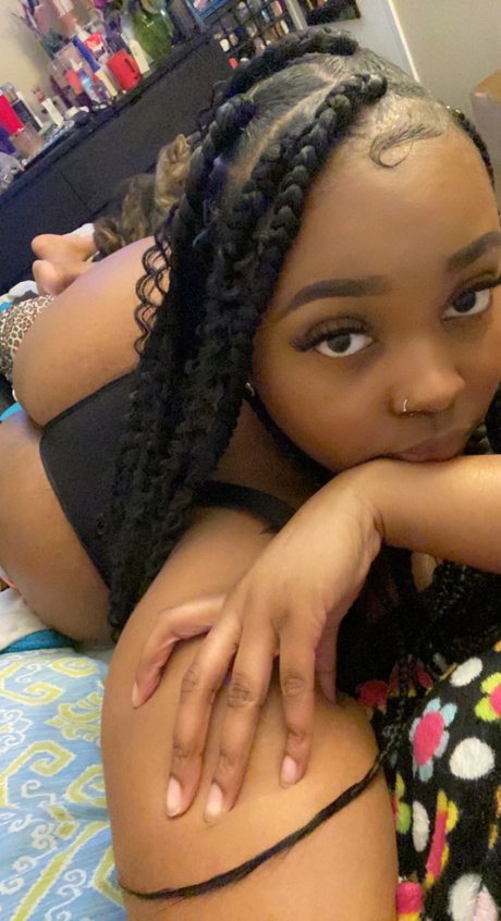 ItsZay beautiful pornstar picture