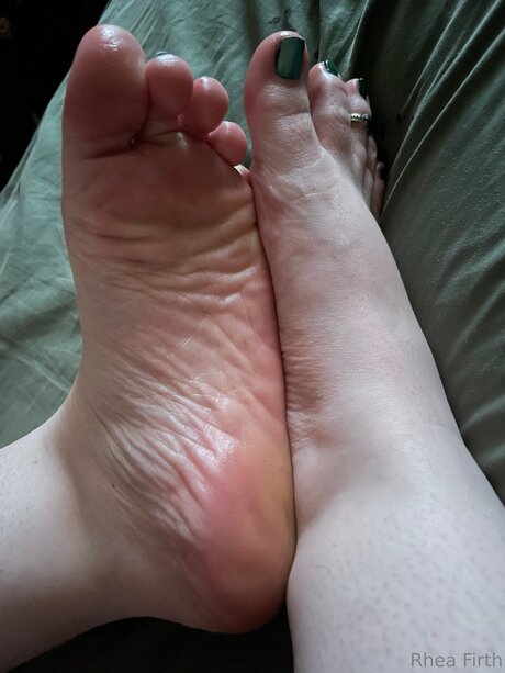 r NO PPV exclusive actress pics