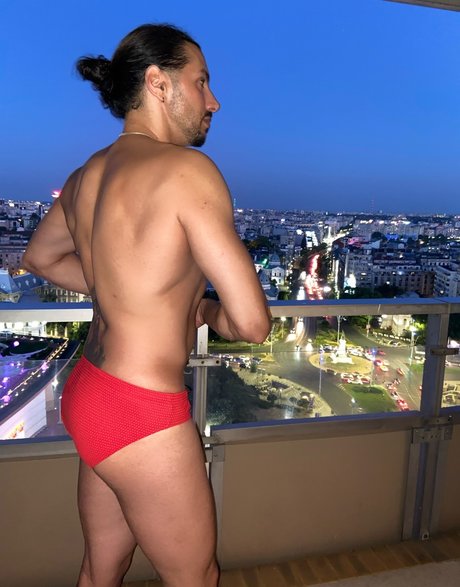 Remus tefan adult model photo