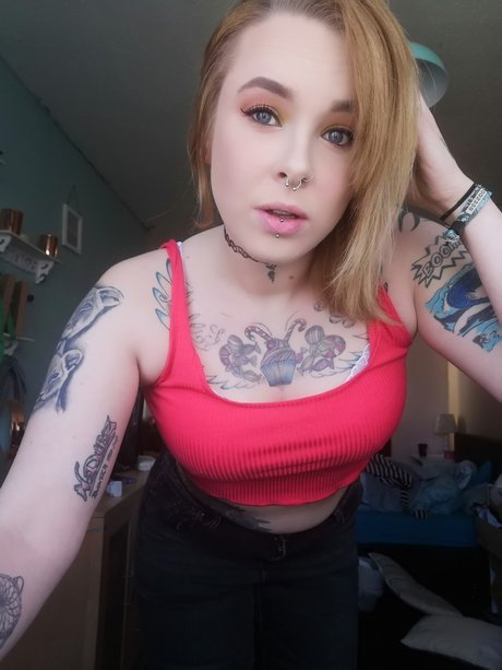 Ruby Fire xxx actress archive