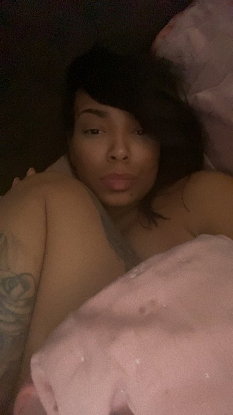 SadeAmor nudes pornstar pics
