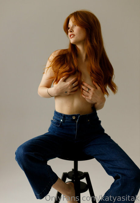 Katya Sitak top star pic