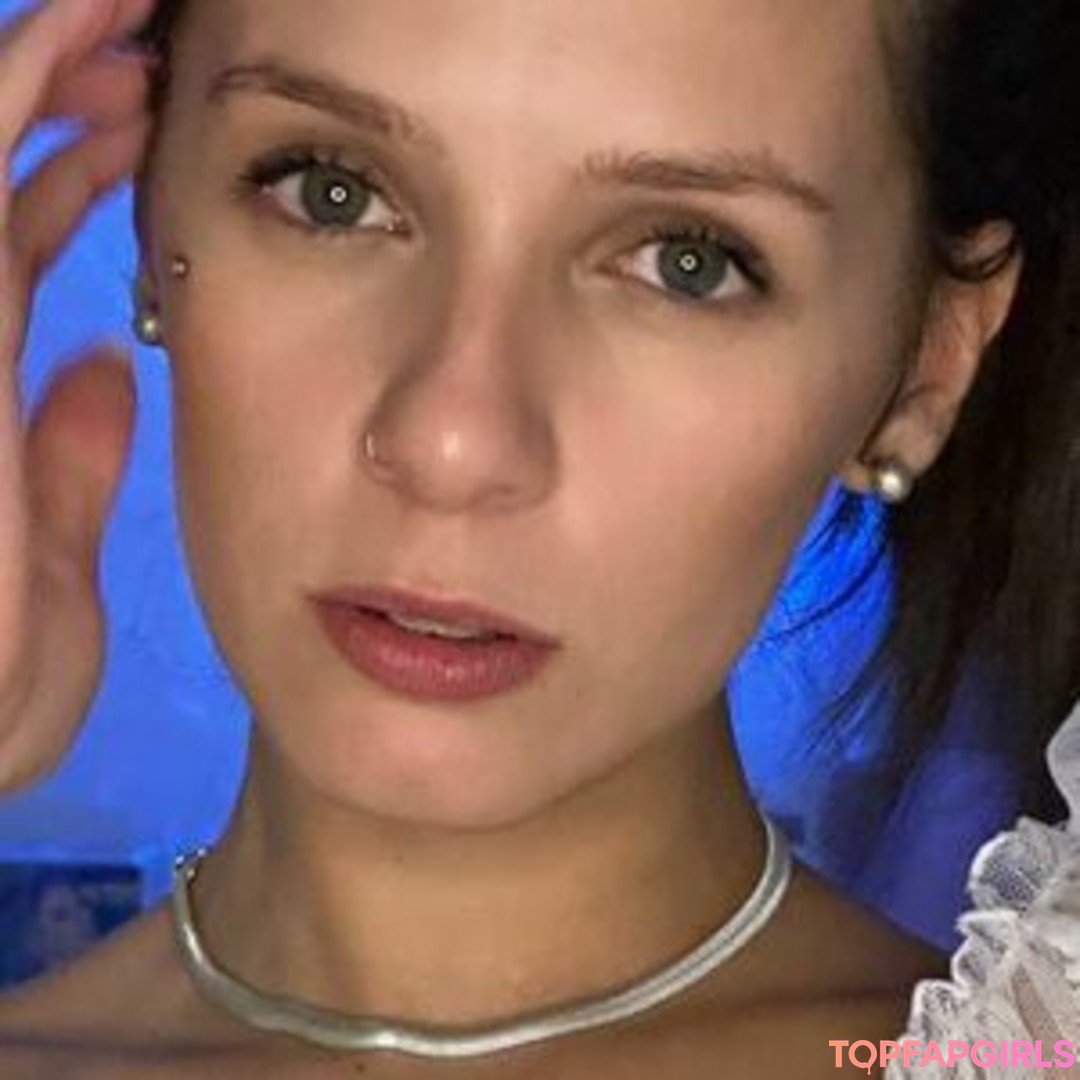 babylizz pornstar high quality pic