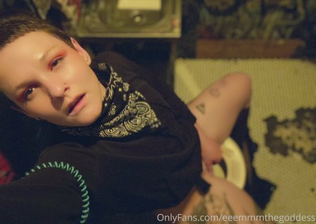 eeemmmthegoddess pornstar galleries