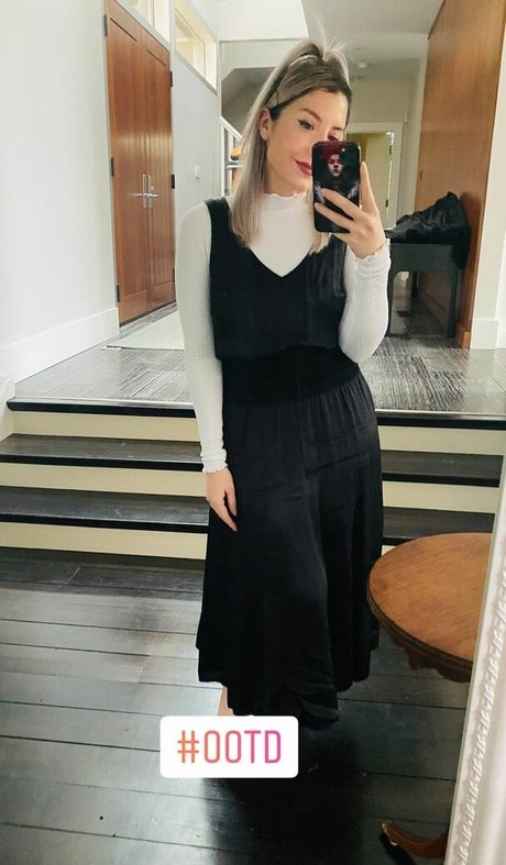 Rebecca Ford model erotic gallery