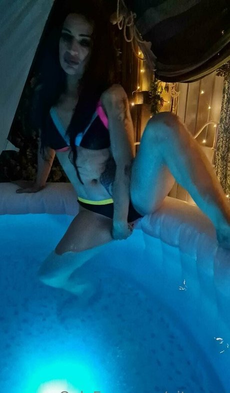 gitana a model naked images