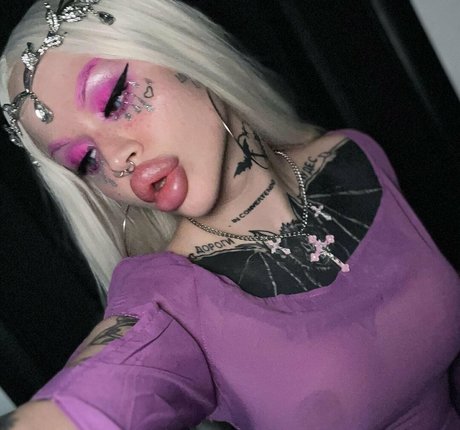 Nasty bimbo actress archive