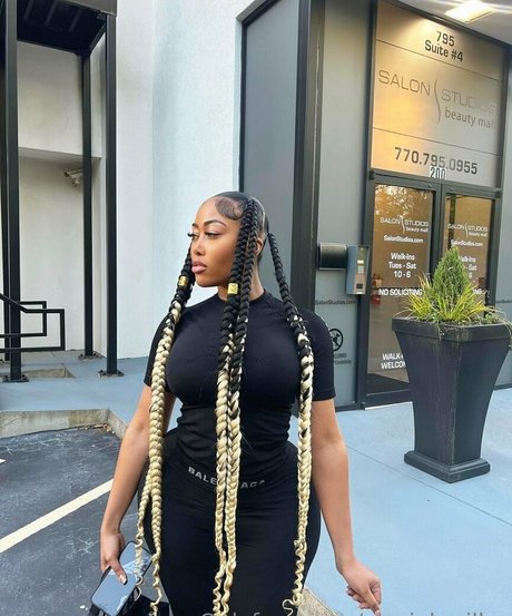 moriahmillss nudes pornstar pictures