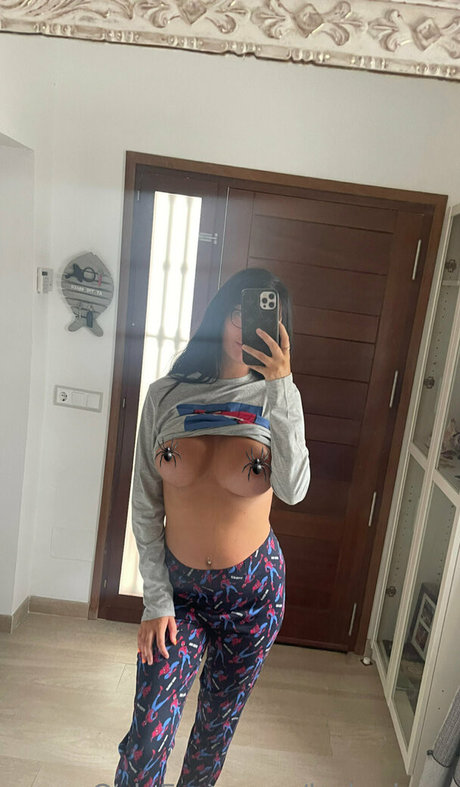 lorinajane thumbnail