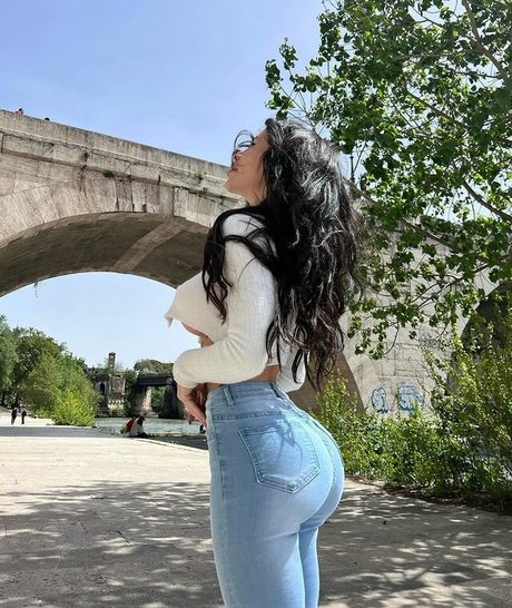 Alexis Mucci star archive