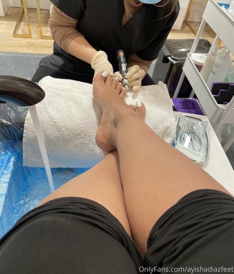 ayishadiazfeet pornstar erotic picture