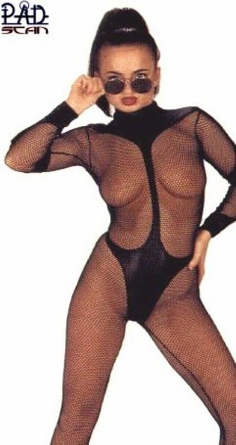 Geri Halliwell model perfect picture