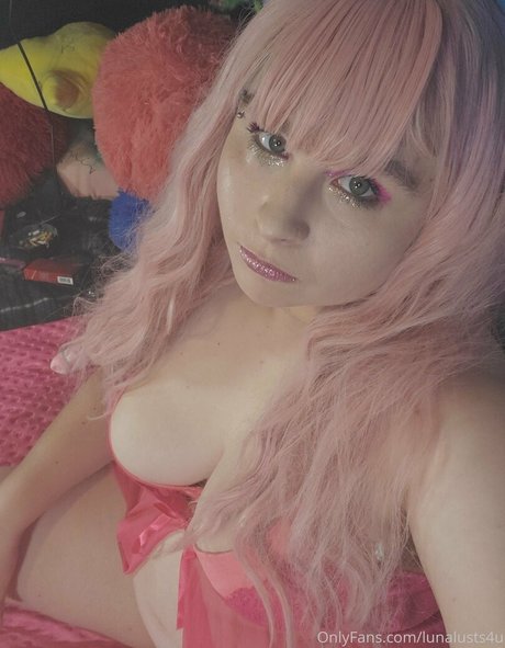 lunalusts4u nudes model pics
