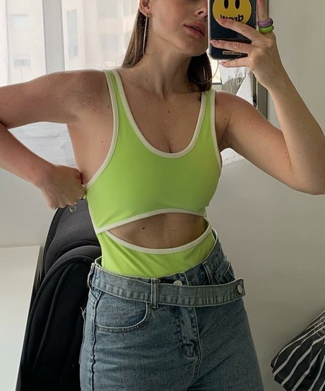 Effy Palarya star high quality images