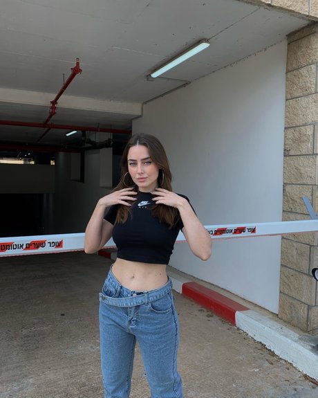 Effy Palarya xxx pornstar archive