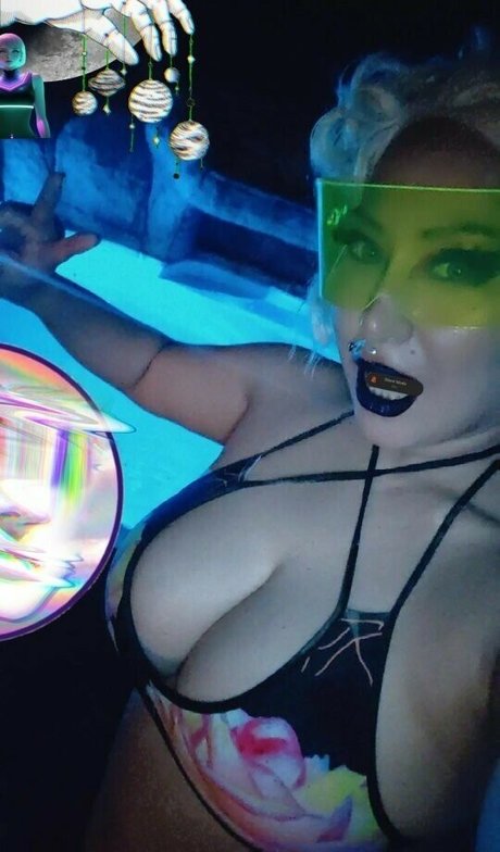 TechNoirCandy sexy model image