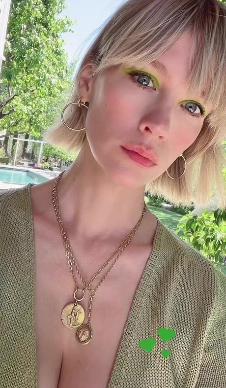 January Jones pornstar erotic pic