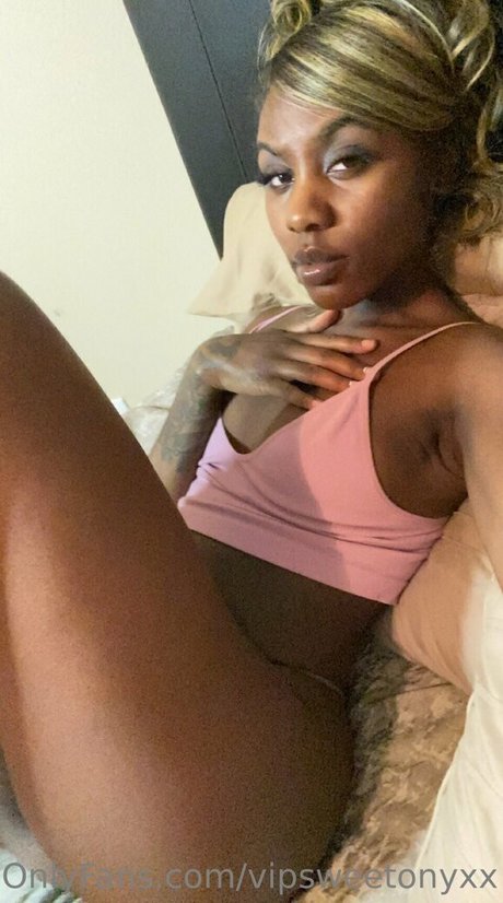 vipsweetonyxx star porn img
