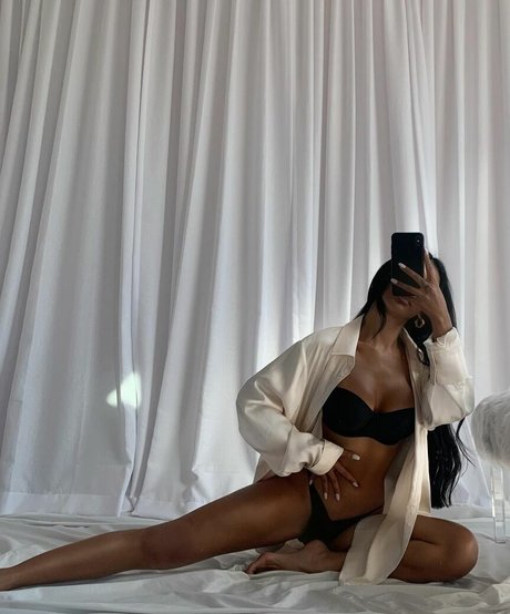 gold gypsy star sexy galleries