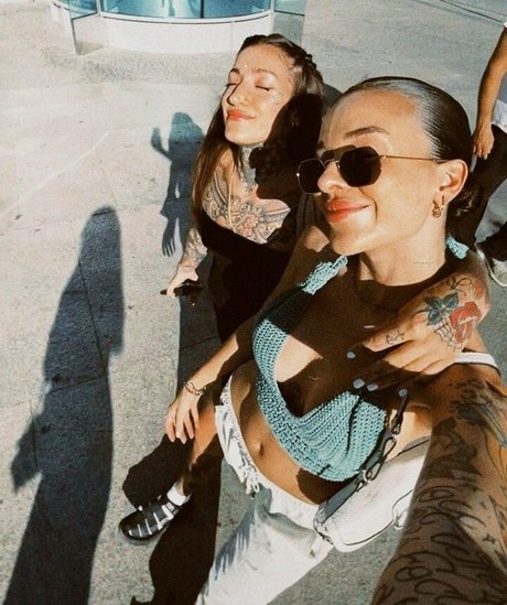 janadeoliveira_ naked model pic