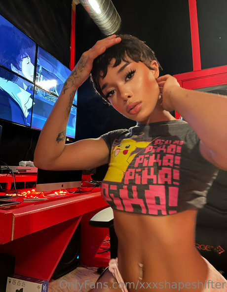 xxxshapeshifter pretty model archive