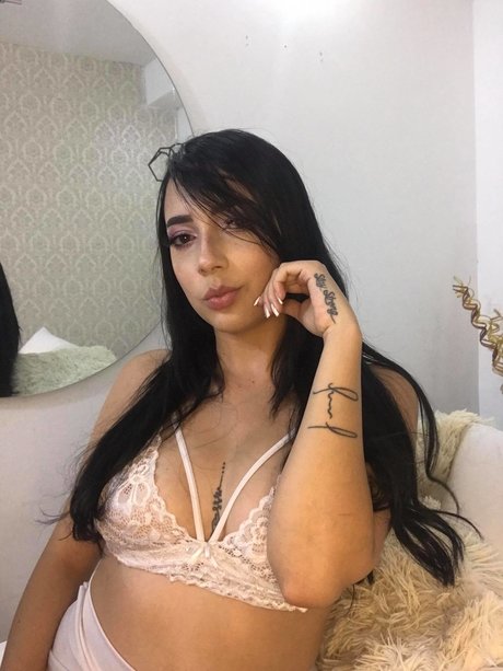 SarayM nude pornstar archive