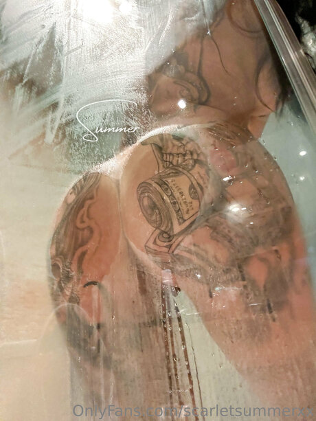 Scarlet Summer top model image