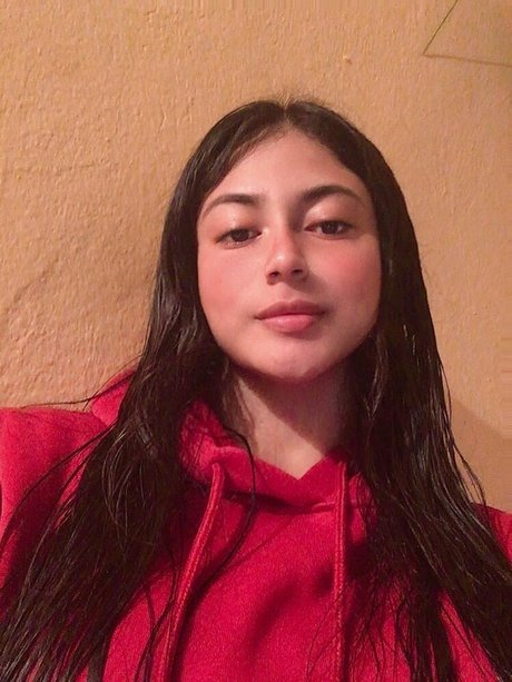 Yari_ naked pornstar photos