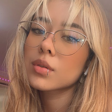 Sue Sun model high quality picture