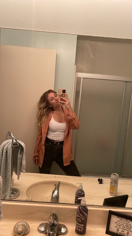 Deidre pornstar pretty picture