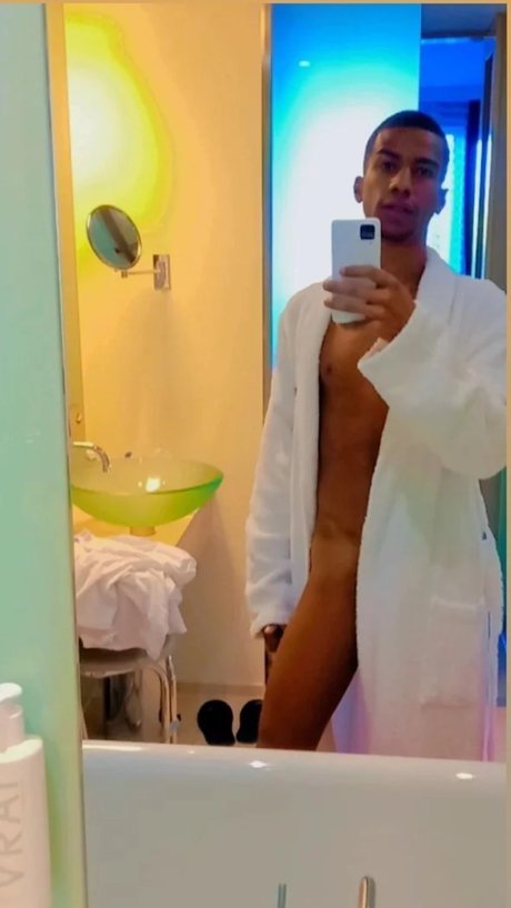 Mineiroviajant pornstar naked gallery