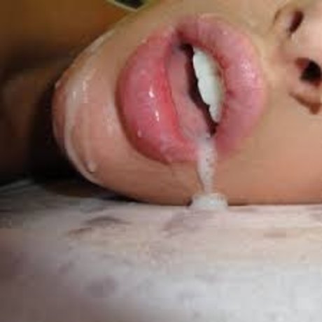 Jade Sweet xxx model photo