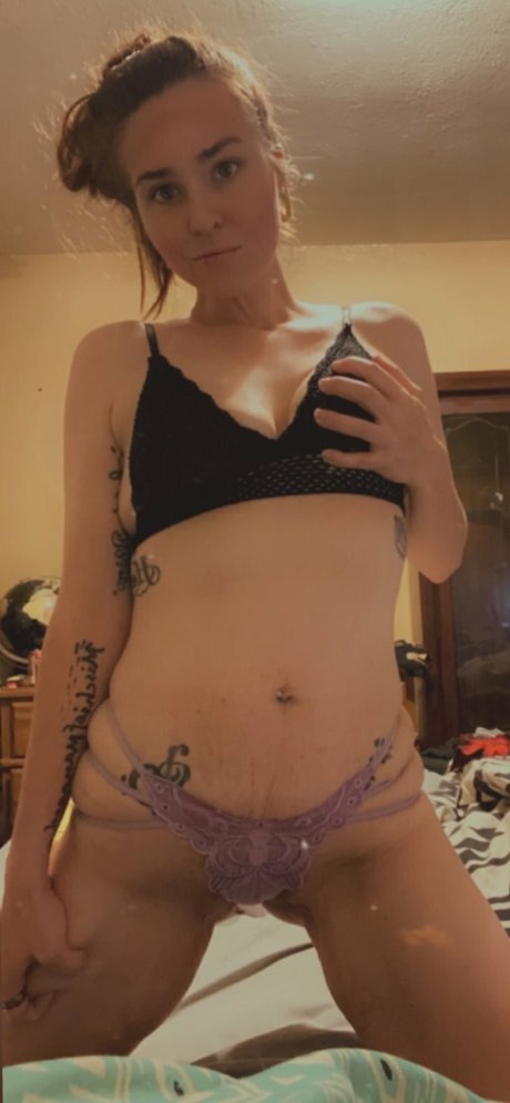Katie Allen star naked img