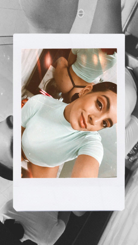 Jinnethcojm pretty pornstar picture