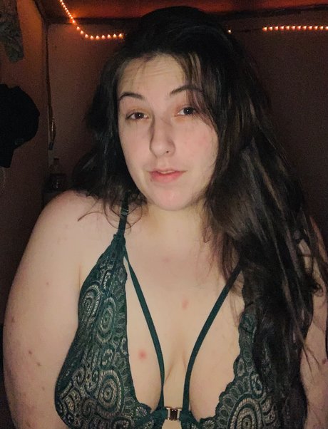 Krystal Top 19_ sex model images