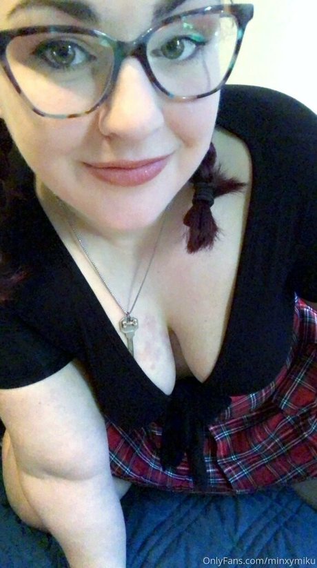 minxymiku perfect actress gallery