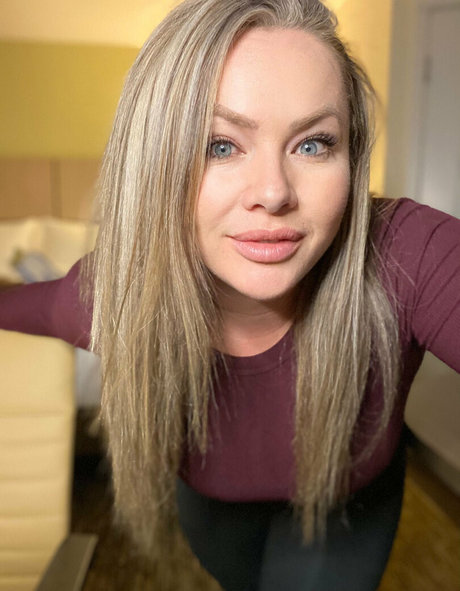 notyouraverage model porn pictures