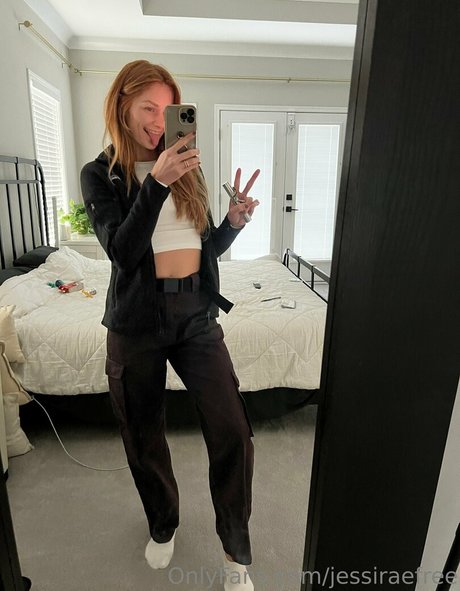 jessiraefree star pics