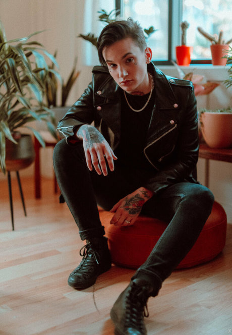 nikkihearts pretty star picture